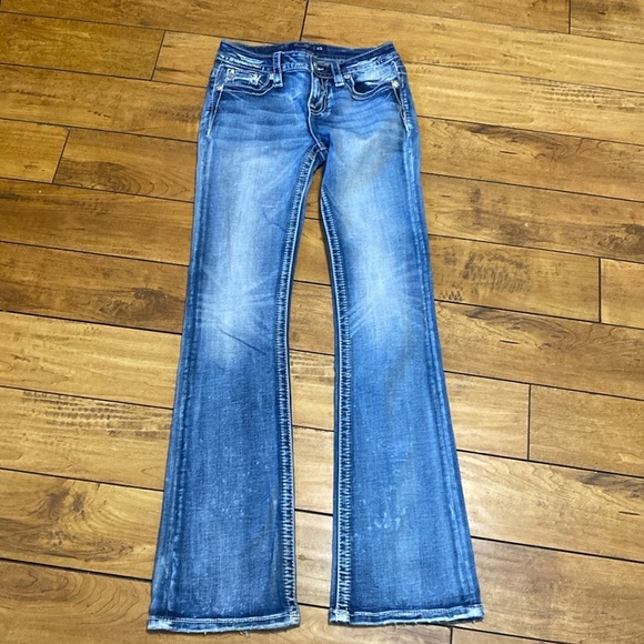 Miss Me Denim - Miss me mid rise boot jeans